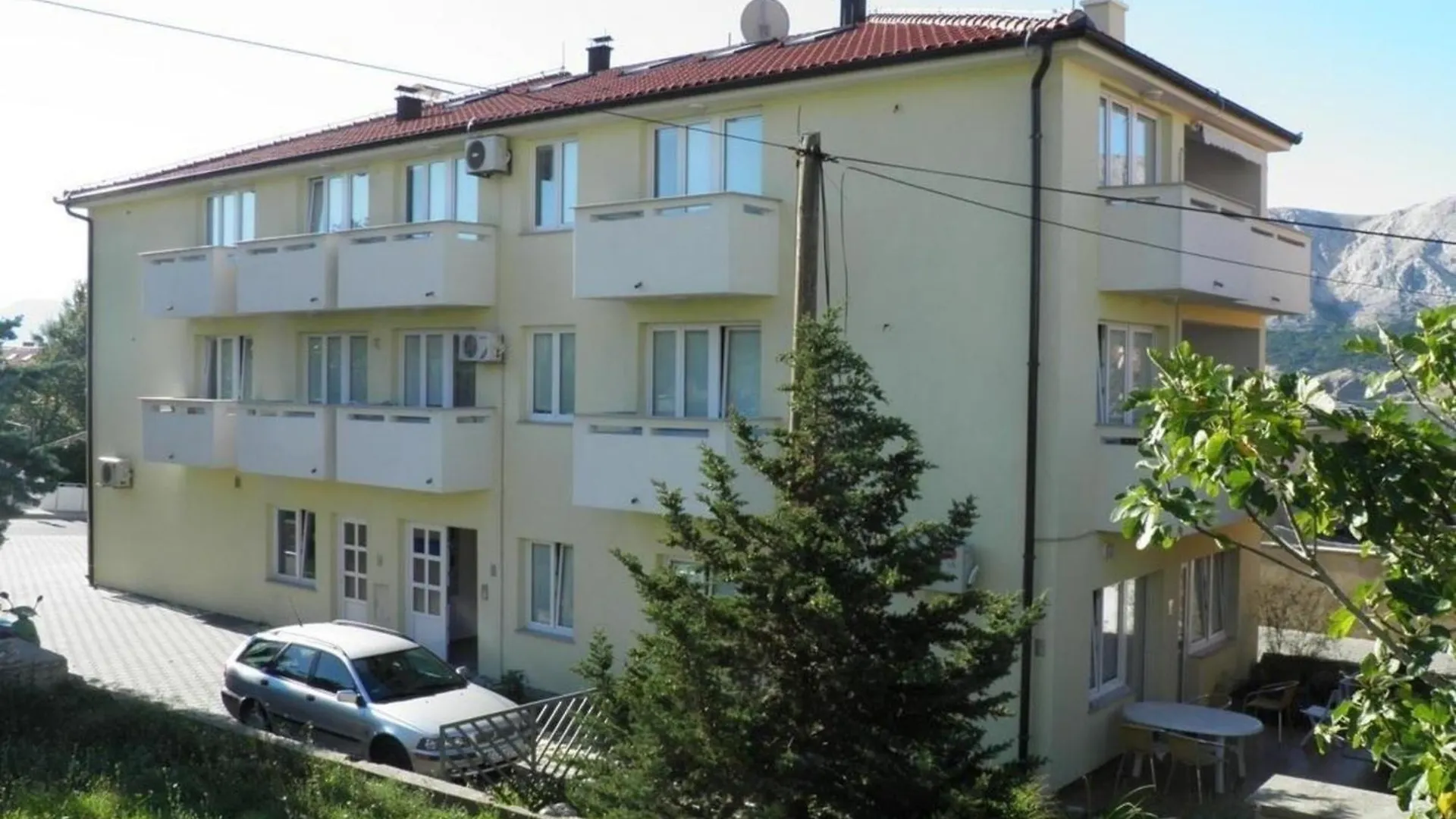 Modern Eingerichtete Apartment Im Erdgeschoss Ideal Fuer Famillien Mit Kinder Im Zentrum Von Baska 0*, Baška Chorwacja