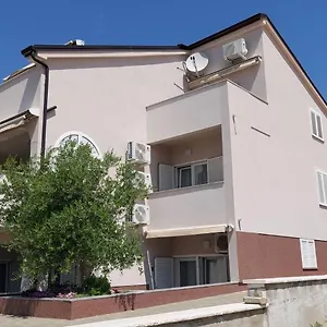 Apartament Pirun, Baška
